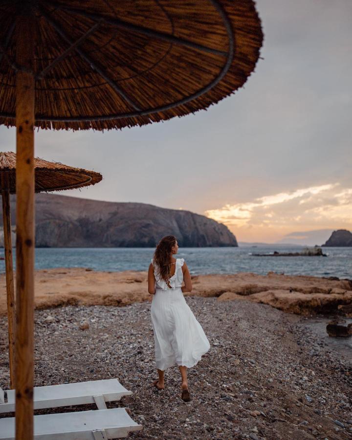 Milos Waves Luxury Apartments بولونيا المظهر الخارجي الصورة