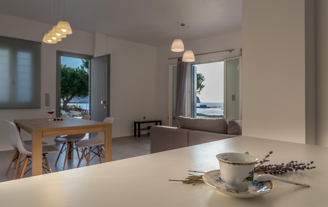 Milos Waves Luxury Apartments بولونيا المظهر الخارجي الصورة