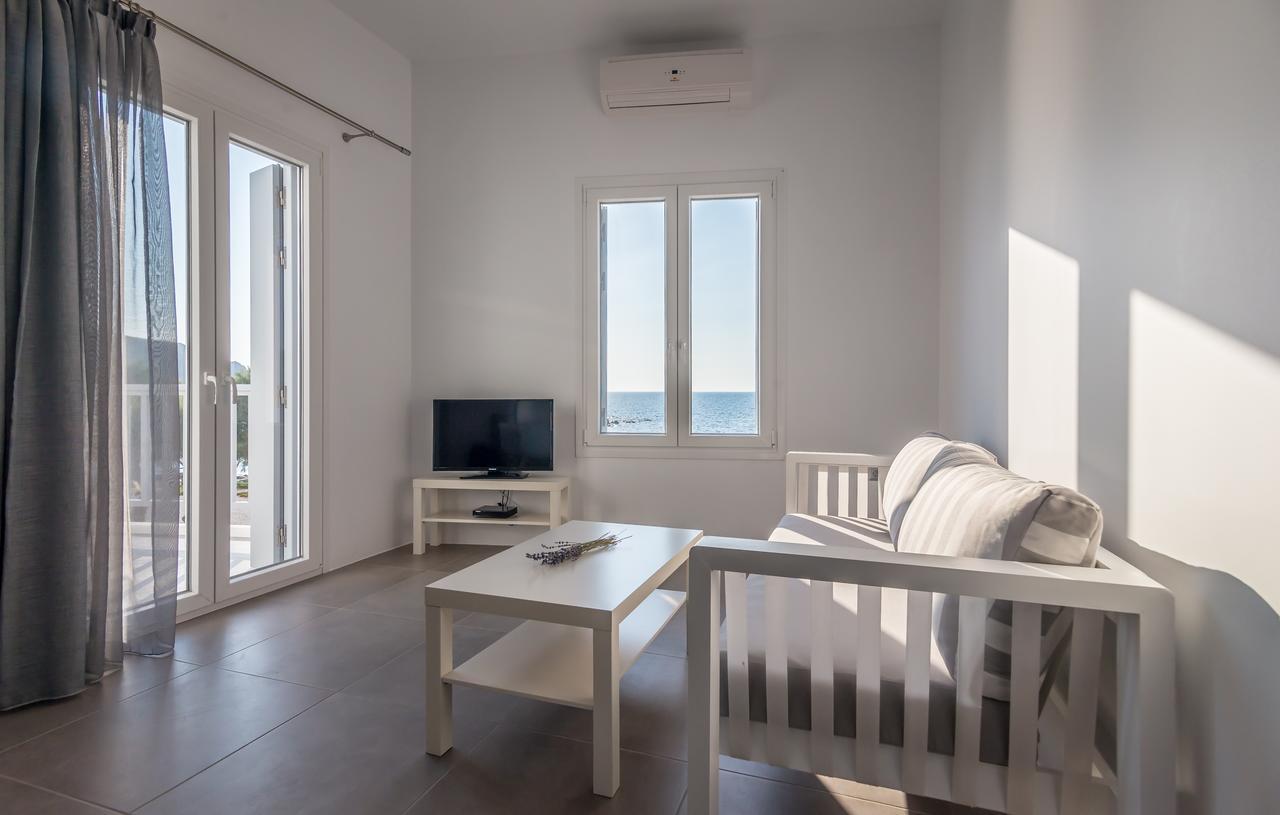 Milos Waves Luxury Apartments بولونيا المظهر الخارجي الصورة