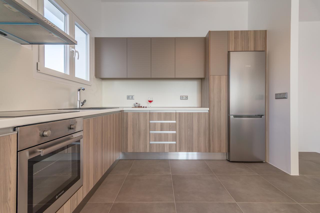 Milos Waves Luxury Apartments بولونيا المظهر الخارجي الصورة