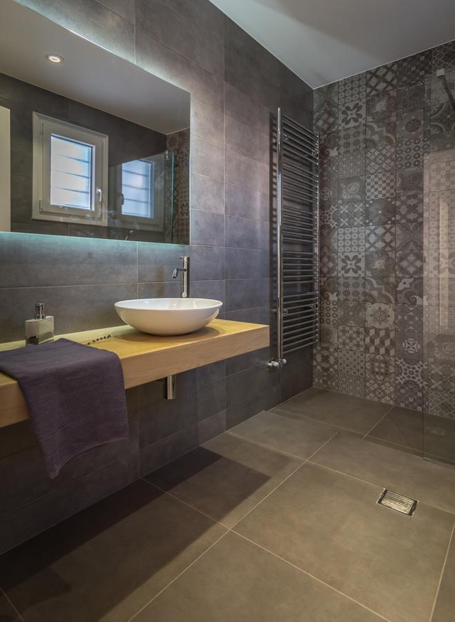 Milos Waves Luxury Apartments بولونيا المظهر الخارجي الصورة